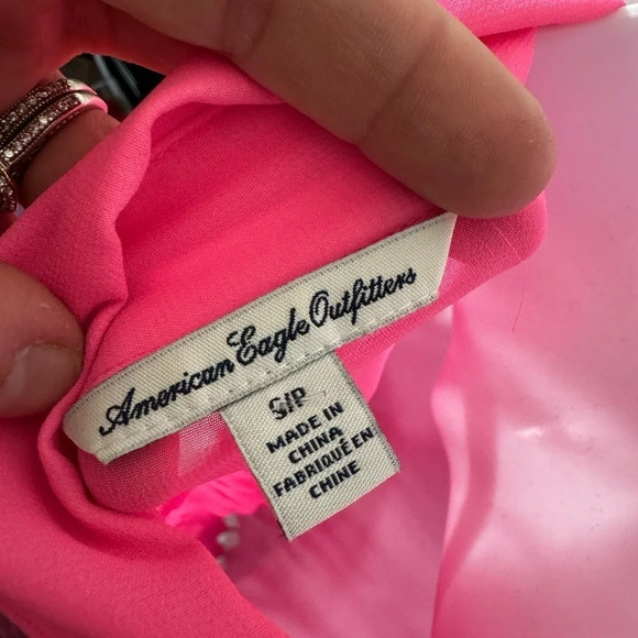 American Eagle pink sheer lightweight collared sleeveless button down shirt - Picture 3 of 5